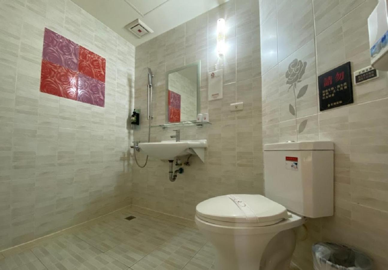 Hua Xiang Hotel -Zouying Kaohsiung Eksteriør billede