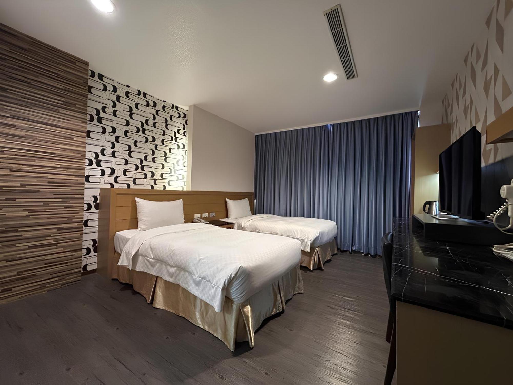 Hua Xiang Hotel -Zouying Kaohsiung Eksteriør billede