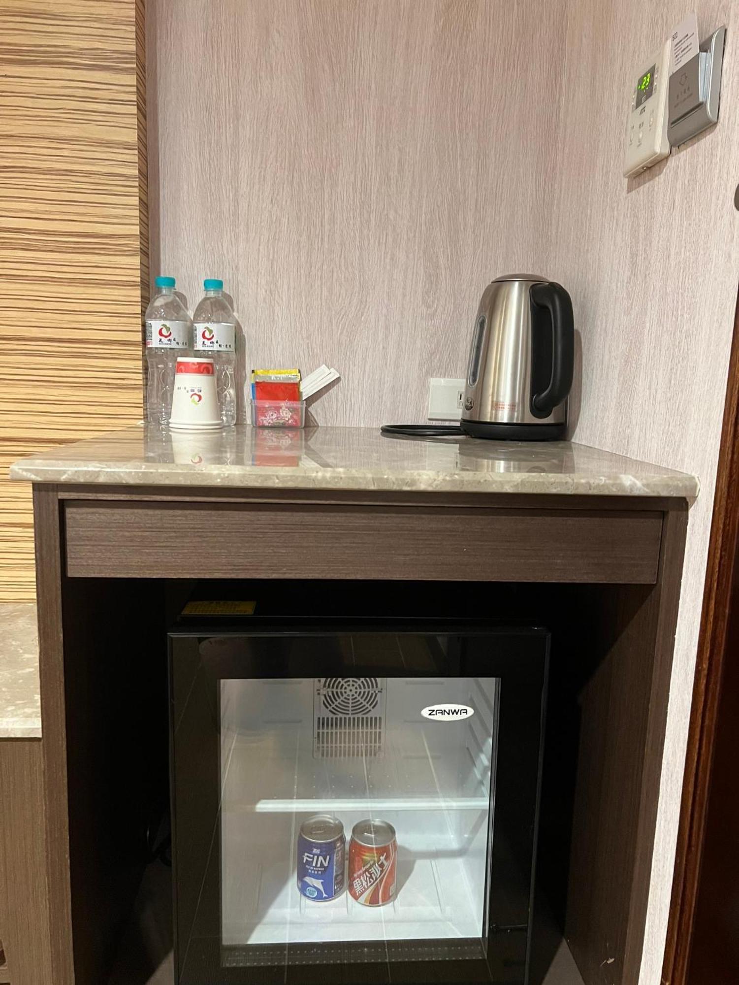 Hua Xiang Hotel -Zouying Kaohsiung Eksteriør billede