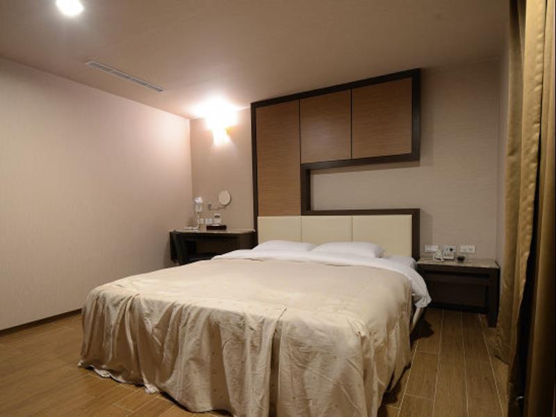 Hua Xiang Hotel -Zouying Kaohsiung Eksteriør billede