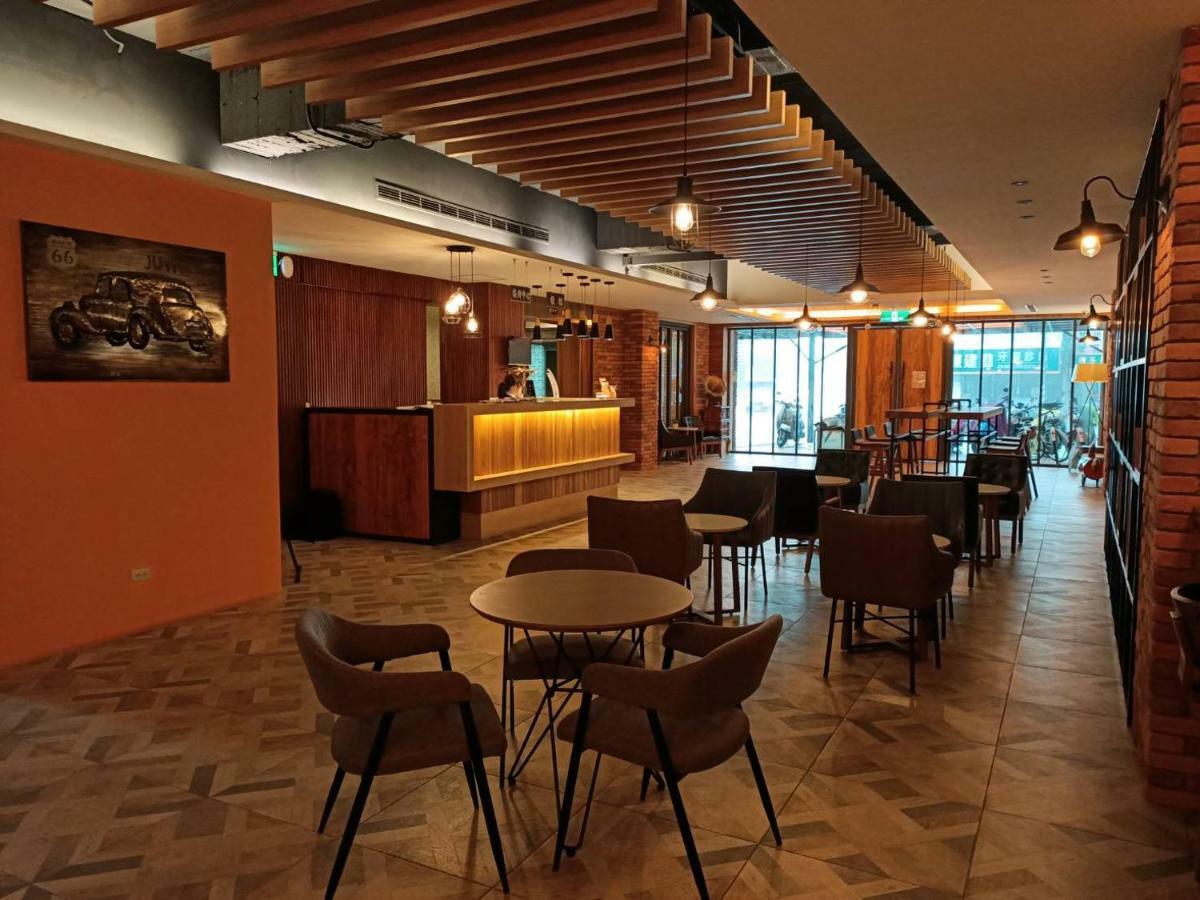 Hua Xiang Hotel -Zouying Kaohsiung Eksteriør billede